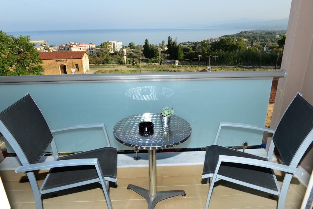 Ionion Hotel Kyparissia Esterno foto