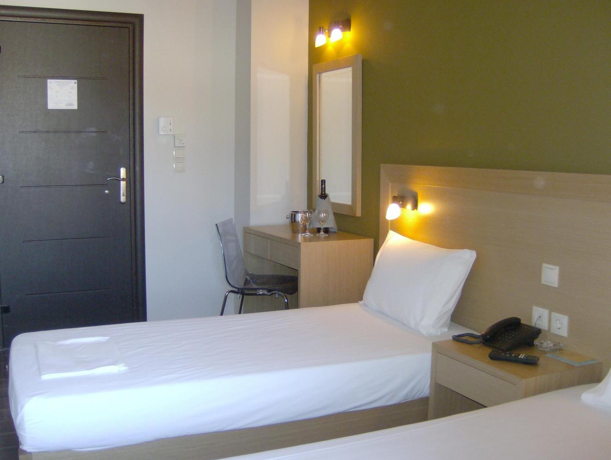 Ionion Hotel Kyparissia Esterno foto
